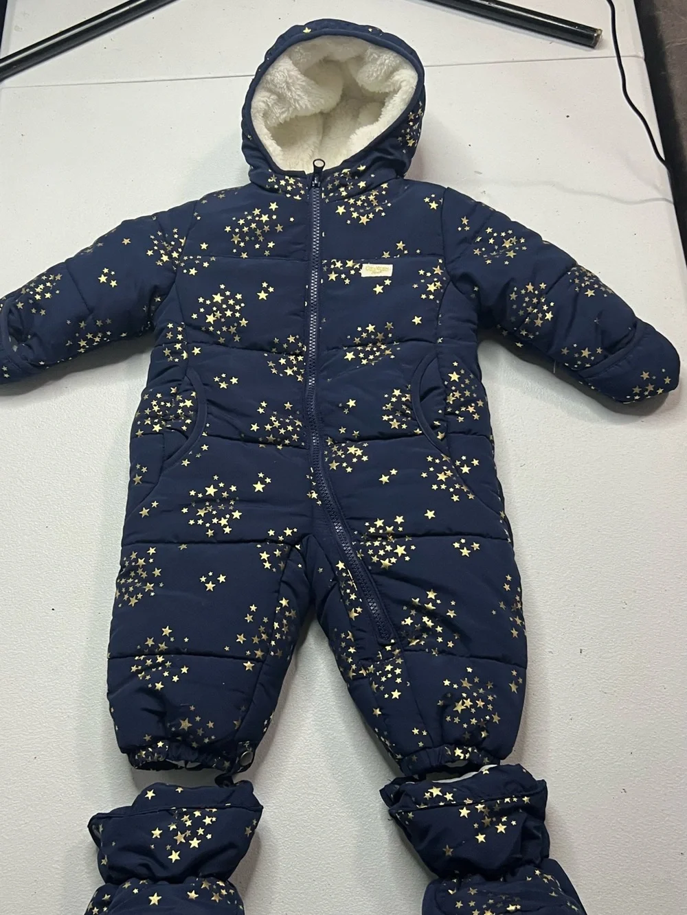 Oshkosh B'gosh 12M Full Body Snowsuit